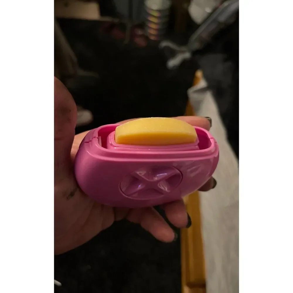 Sphynx All-in-One Women's Portable travel purse gym bag Razor& refill